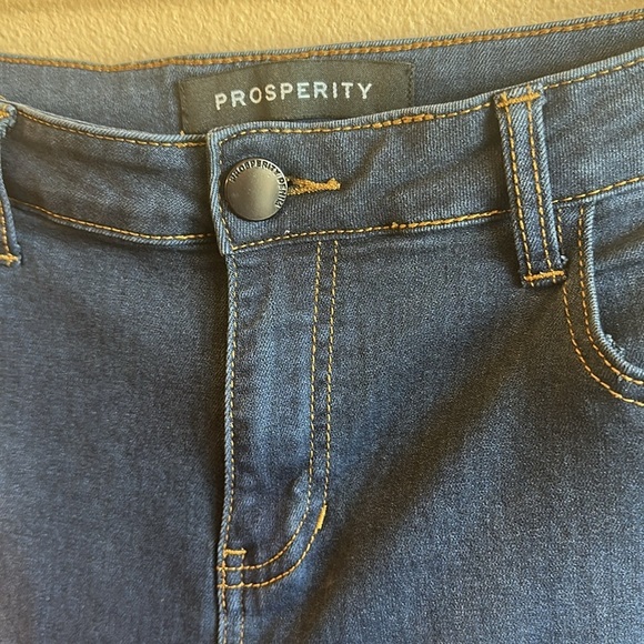 Prosperity Boot Cut Dark Wash Jeans Stretch Womens Size 32 - Picture 3 of 10